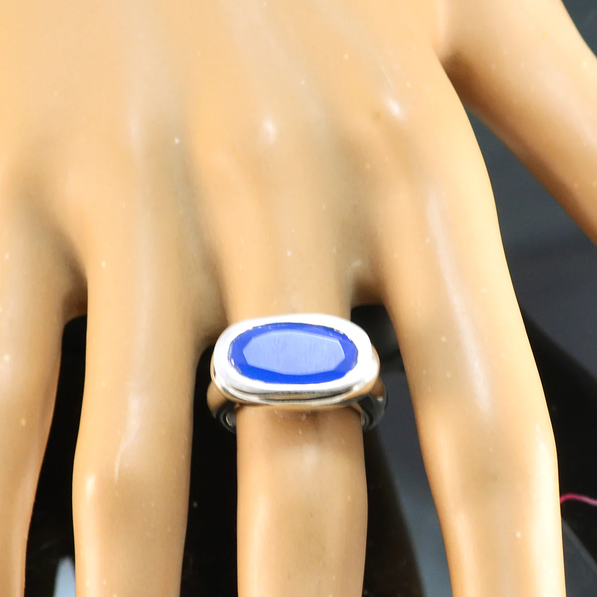 Blue Chalcedony Solitaire German Sterling Silver Blue Gemstones Mid-weight Feminine Ring Jewellery - Image 3