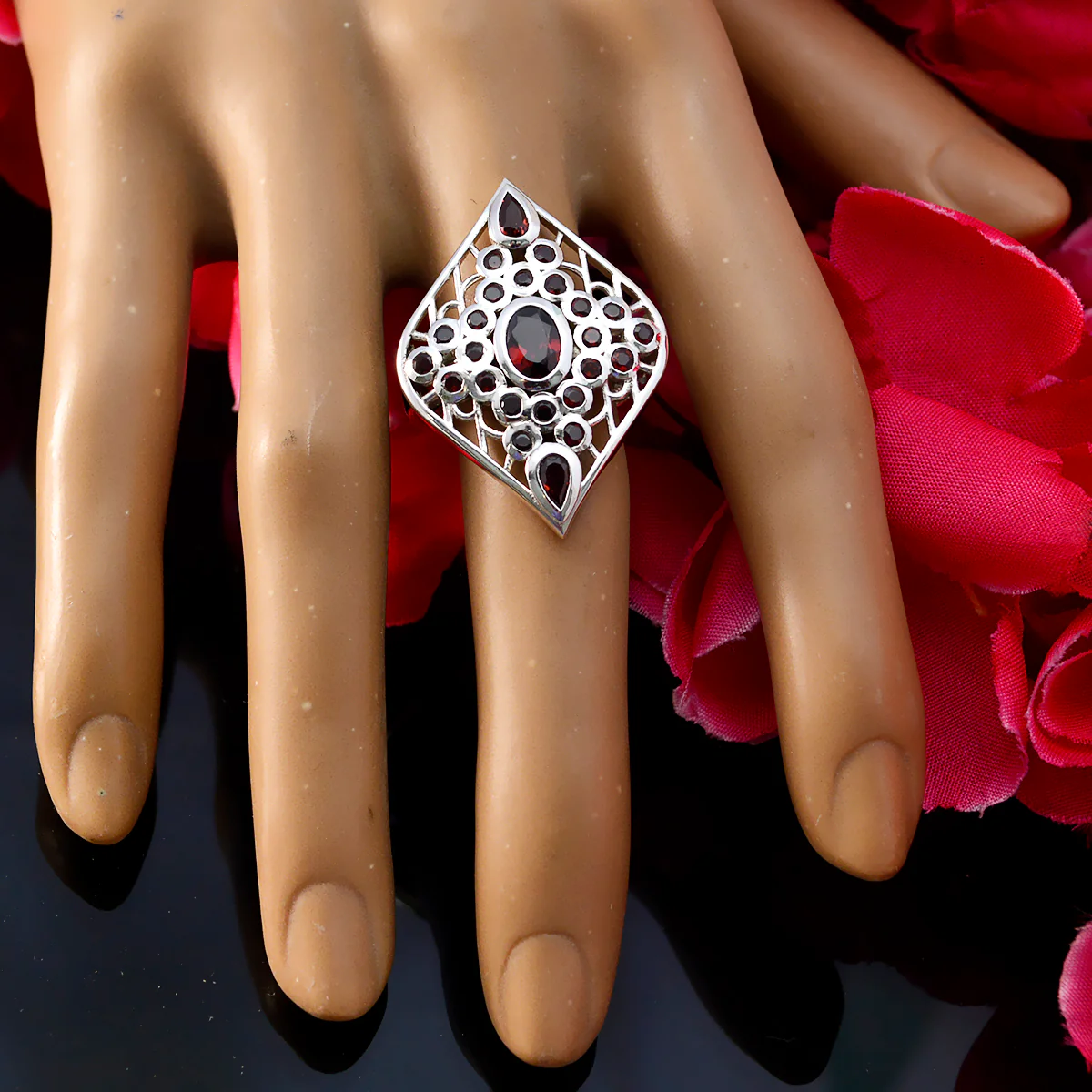 Garnet multiple Egyptian 925 Sterling Silver Red Gemstones Eye-catching Contemporary Ring Jewellery - Image 5