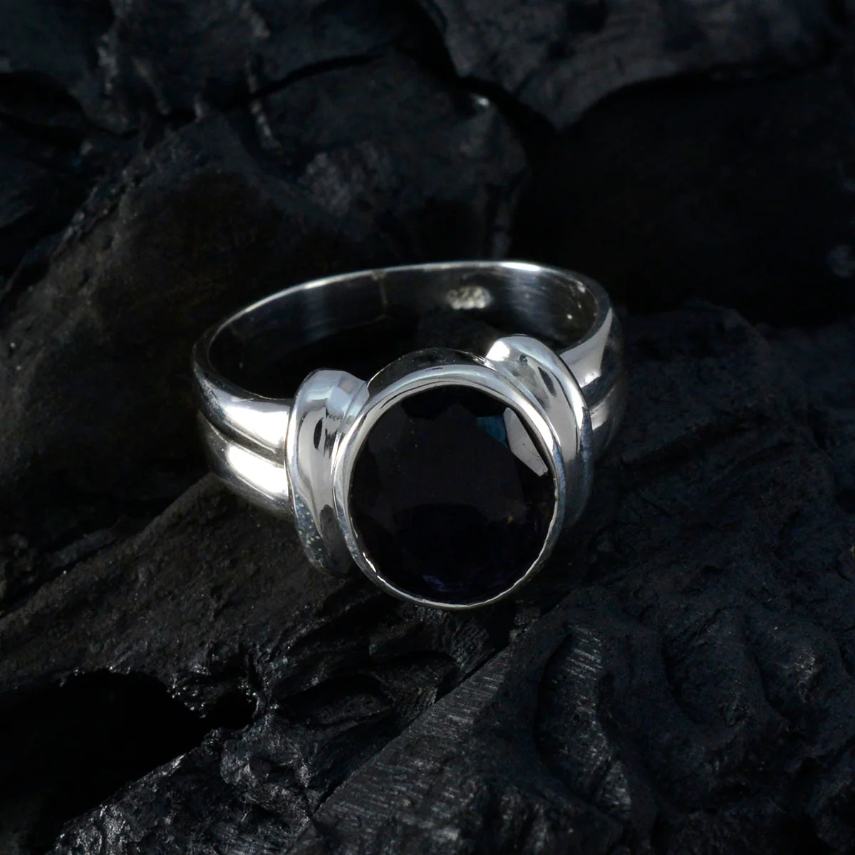 Iolite Solitaire African Silver Blue Gemstone Tiny Modern Ring Jewellery - Image 4