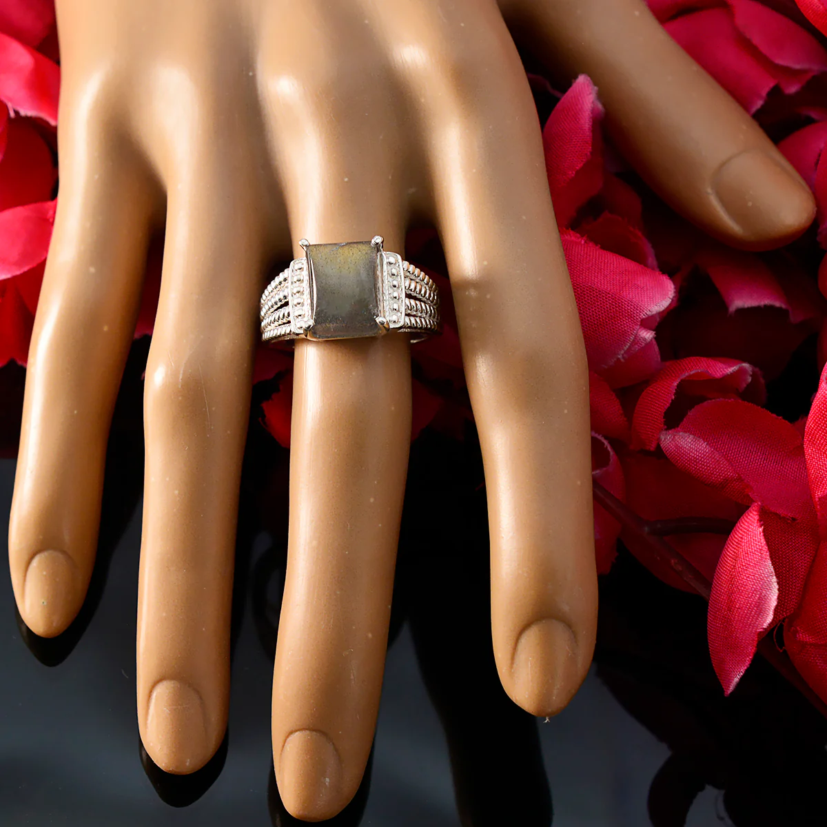 Labradorite Solitaire African Silver Gray Gems Eye-catching Modern Ring Jewellery - Image 5