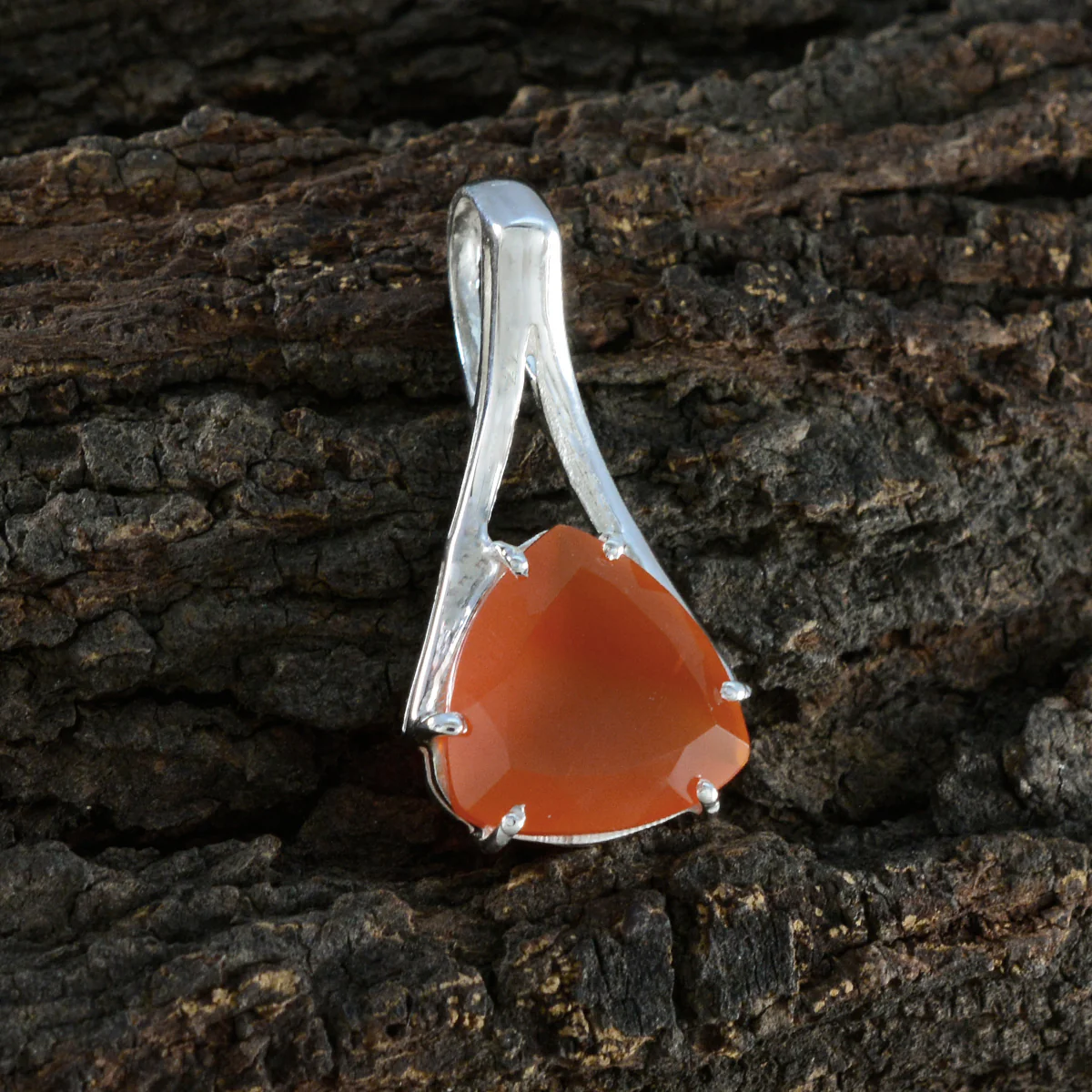 Red onyx Dainty Spanish Sterling Silver Solitaire Camila Contemporary Red Pendant Jewellery - Image 3