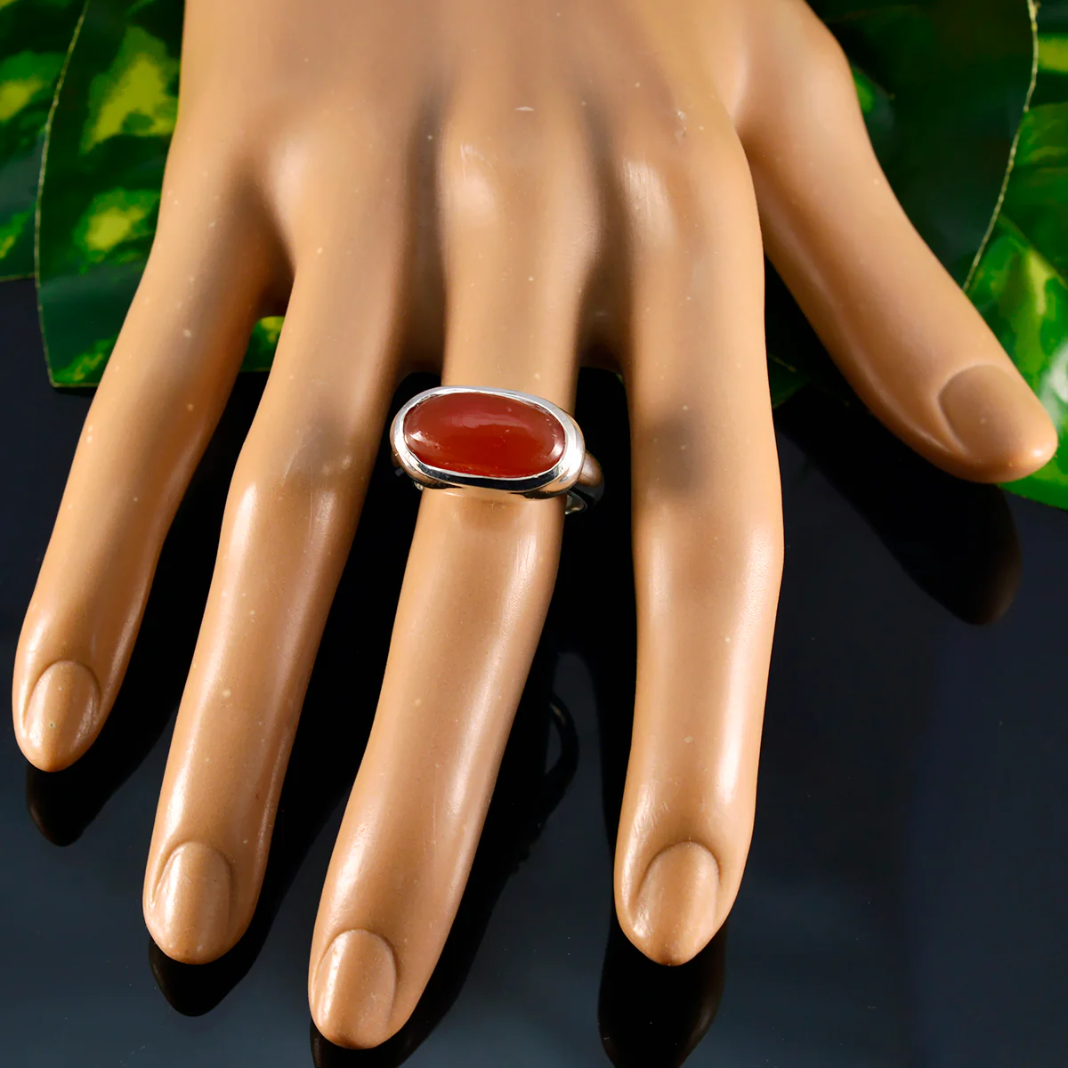 Red Onyx Solitaire Moroccan Silver Red Gemstones Eye-catching Engagement Ring Jewelry - Image 6